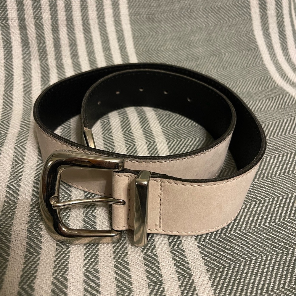 Guess White and Black Leather Belt with Silver Buckle and Accents Size M (30)